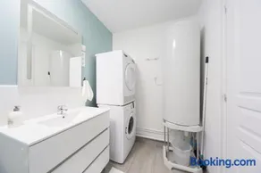 Résidence privée, parking sécurisé - 9 personnes, 6 lits, 2 logements - Cocoplume Suites - Image 4