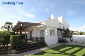 Beachside villa, kids and dog welcome, pool , garden fun and spacious terrace - Image 3