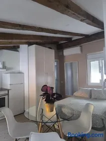 Habitación abuhardillada Deluxe - Image 3