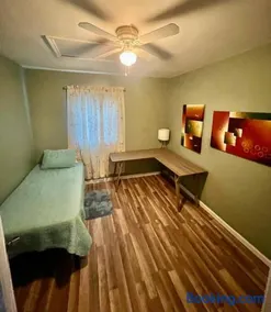 Pinebrook Home Close to Beach - Image 3