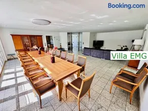 Ferienhaus Villa EMG Gelsenkirchen nah Essen Dortmund mit Pool und Garten für Familien Gruppen bis 21 Personen - Image 3