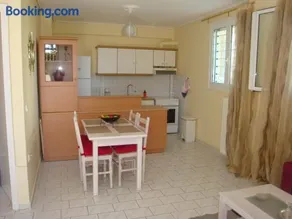Elena's Holiday Home - Image 5