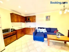 Santa Marina 2-bedroom apt. w/ Sea View + Terrace - Image 4