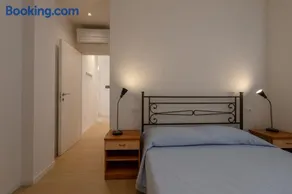 Appartamento Marotta Lungomare con Giardino e Parcheggio - Image 1