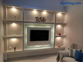 Cuka apartment 3BD nexto to metro and Piraeus Port - Image 1