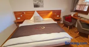 Gästehaus Holzer Kreuz - Gästezimmer Veilchen für 2 Personen inkl Landfrühstück - Image 4