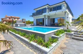 Holiday house VILLA LUCIJA - Image 1
