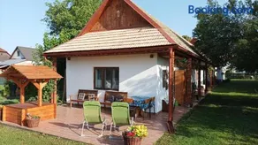 Guesthouse Tulipán Vendégház - Image 4