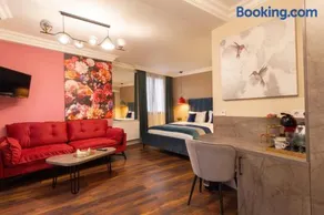 Lambrina 2 Apartment - Image 1