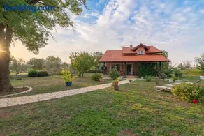 Casa vacacional con barbacoa, terraza y jardín - Image 5