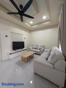 Nusantara Guesthouse - Image 1