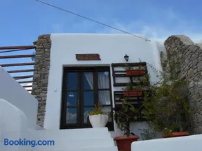 La Veranda of Mykonos Traditional Guesthouse - Image 5