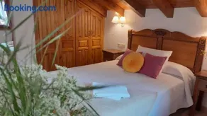 Apartamentos El Haya - Image 5