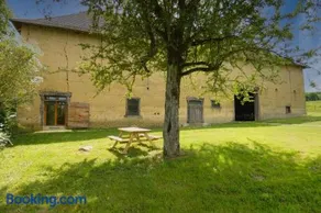 La Bergerie charming holiday cottage in a peaceful setting Lake Paladru - Image 2