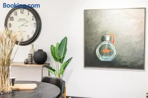 Camden Apartment - Image 4