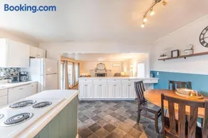 The Corner House - Image 2