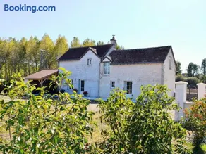 Gîte avec jardin clôturé et poêle à bois en Touraine - Image 1