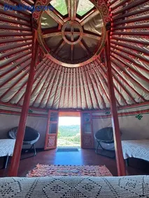 Yourte Mongole Insolite - Gîte Saint Roch - Image 2