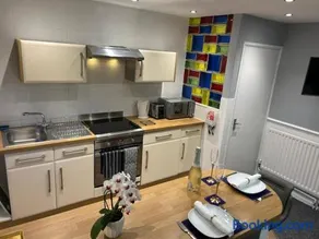 Comfy Studio in Canal Country - Image 2