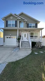 Beautiful Home in Freeport, New York 11520 - Image 4