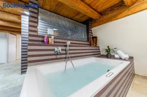 Wellness Apartment Suite "Paradies Suite" - Image 1