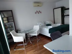 Apartman Zelena Oaza - parking free - Image 2