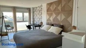 Rivéa Bizy - Villa 150m2 - 2ou5 CH - 2 SDB - Parking Wifi - Image 1