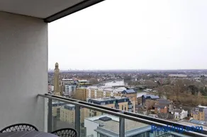 Luxury 360 Penthouse with gym & parking - Image 5