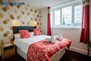 Somerset Hotel - Image 4