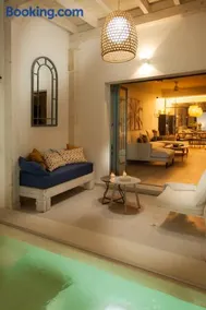 Alemaison Diseño y Confort Piscina Privada - Image 1