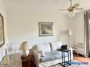 Appartamento in Saint Tropez centro di 2 locali con aria condizionata Wi-Fi e disponibilità parcheggio - Image 2