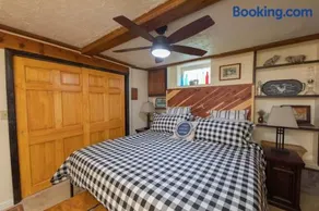 Guest Suite at The Red House basement attached with private entrance - Image 3