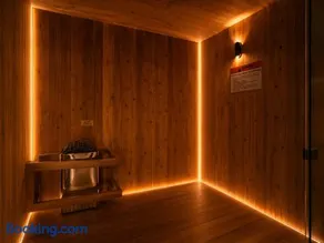 Luxe Room & Bathroom in Shared Apartment In Marina Del Rey - Pool, Hot Tub, Sauna, Gym - Image 2