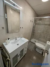 Zona muy tranquila todo nuevo - Image 2