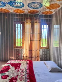 Venus Guest House Lalazar - Image 1