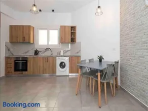 Mimikas Apartment - Image 2