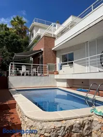 Villa mit Grill, Terrasse und privatem Pool | Meerblick - Image 1