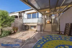 Bungalow Pintar - Image 1