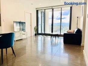 Macquarie Park high level 2bed 2bath with Study Gym & Pool - Image 3