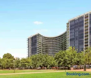 City Comfy Apartment - Image 1