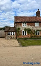 Canter Cottage - Image 4