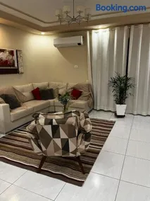 Apartamento 3 quartos com 140mt quadrados fica a 150mts do Shopping Lá Plage Orla Praia Pitangueiras, Guarujá SP Brasil - Image 4