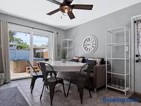 Huge Yard Family friendly Smart home Walk To Beach Dunes Hiking Trails - Image 3