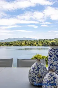 Luxury Villa, swimming pool, private beach, sleeps 8, By Guestaly - Image 4
