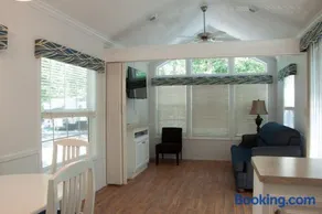 Sea Pines Loft Cottage 7 - Image 2