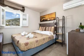 Room with sea view - Image 1