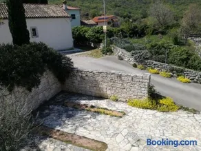 Apartments Villa Ina - Image 2