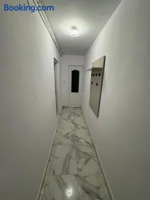 Apartament Cozy și Luxos , Recent Renovată, ideală pentru Cazare Hoteliera - Image 3