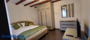 La Coti - Image 2