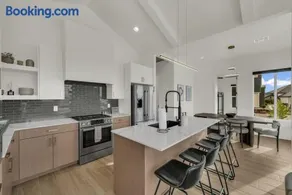 2BR Red Rock Retreat | Near Zion + Sand Hollow - Image 3